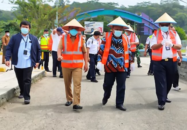 Hadiri Pembukaan Program Padat Karya, Wabup Tapteng: Perluasan Bandara Dibutuhkan