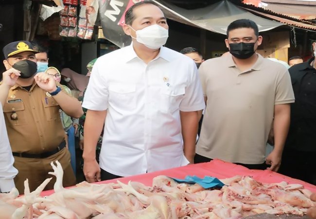 Wali Kota Medan Bersama Mendag Tinjau Pasar Tradisional Belawan