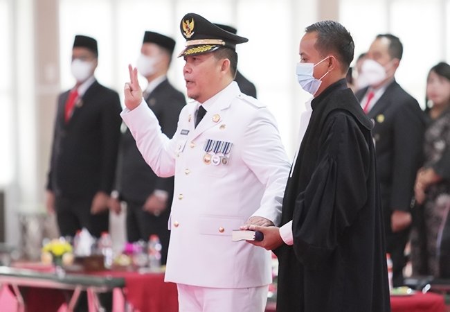 Gubsu Lantik Pj Bupati Tapteng