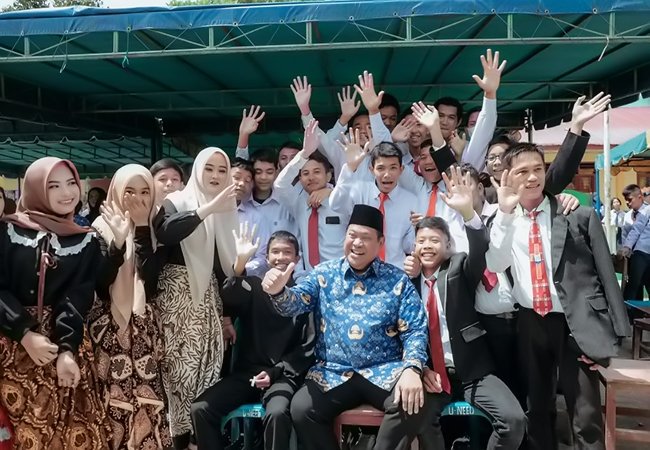 Bupati-smp Hadiri Pentas Seni SMP, Bupati Dairi Ajak Wujudkan Generasi Tangguh dan Unggul