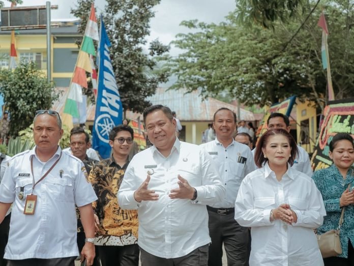 Bupati Eddy Berutu Berharap SMK Swasta Rismaduma Sumbul Jadi Model Sekolah di Dairi