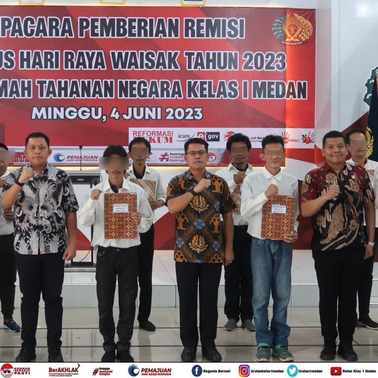 21 WBP Rutan Kelas I Medan Kanwil Kemenkumham Sumut Terima Remisi Khusus Hari Raya Waisak