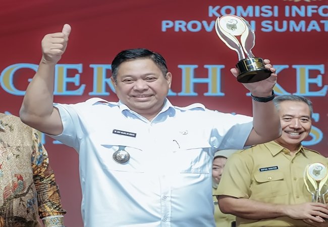 366742046_613095364302604_5498795467927013621_n Pemkab Dairi Raih Penghargaan Anugerah Keterbukaan Informasi Publik