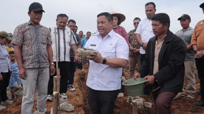 Dairi Bangun Pengolah Pupuk Organik, Bupati : Upaya Pemerintah Dukung Petani