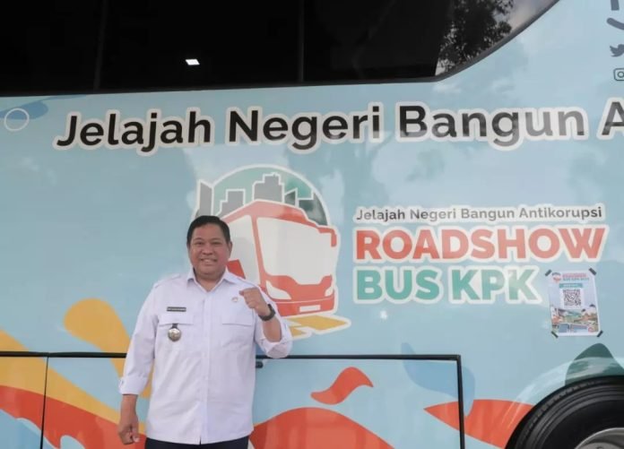 Bupati Dairi Ikuti Roadshow Bus KPK 2023 di Medan