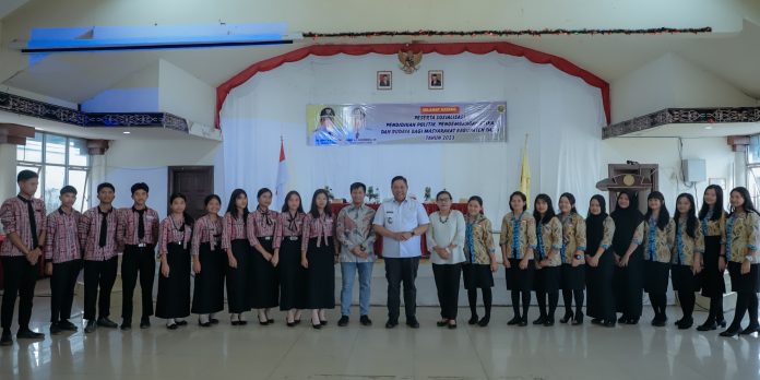 Bupati Dairi: Pendidikan Politik Bagi Pemilih Pemula Tentukan Kualitas Pemilu