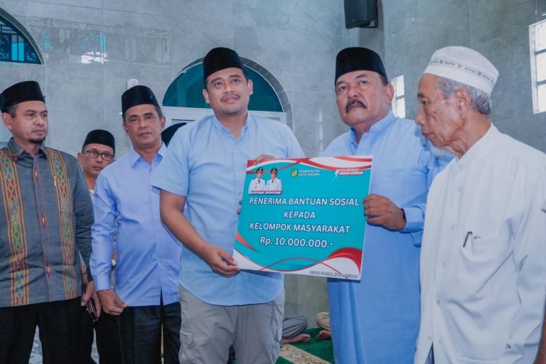 Sering Dibawa Salat Almarhum Ayahanda Semasa Kecil, Bobby Nasution Resmikan Masjid Setia Al-Mukarram