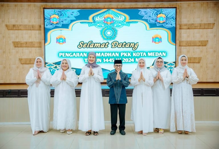 Pererat Silaturahmi dan Tingkatkan Keimanan  Kader, TP PKK Gelar Pengajian Bulan Suci Ramadhan 1445 H