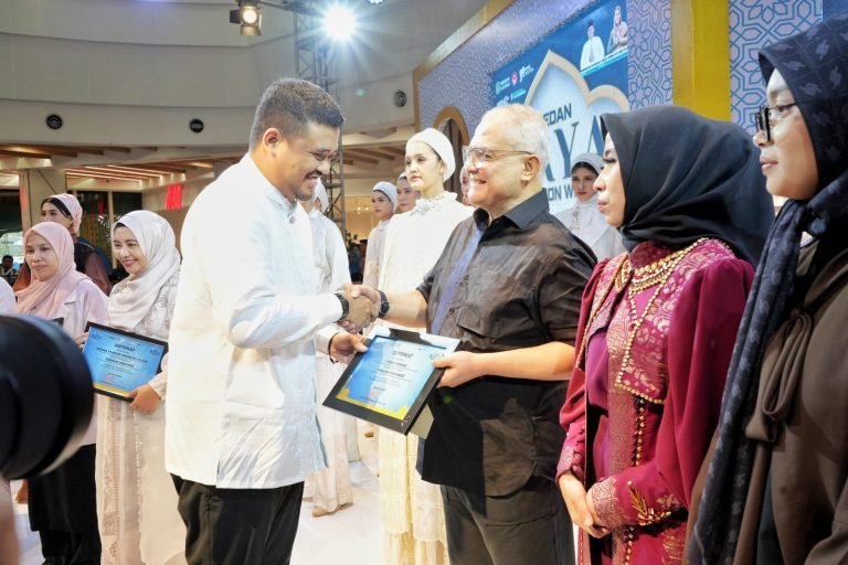 Tutup Medan Raya Fashion Week, Wali Kota Medan Berharap Medan Menjadi Rujukan Fashion Muslim di Indonesia