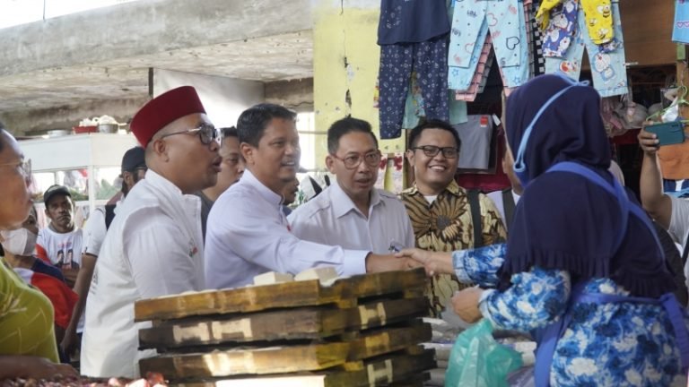 Ketua DPRD Medan bersama Prof Ridha Kunjungi Pasar Inpres Pendidikan dalam Kondisi Sepi dan Terabaikan