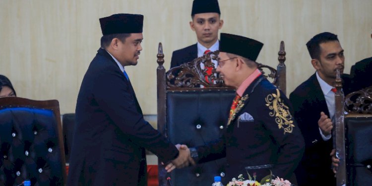 Paripurna Pengangkatan dan Pengambilan Sumpah Janji Pimpinan DPRD Medan Dihadiri Bobby Nasution