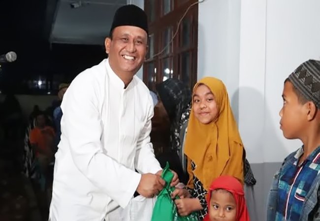 Buka Puasa Bersama Masyarakat, Pemkab Dairi Santuni Fakir Miskin dan Anak Yatim Piatu
