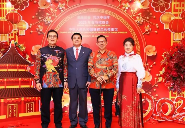 Ketua DPRD Medan Hadiri Resepsi Festival Musim Semi Tahun Baru Imlek