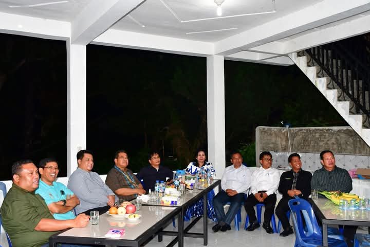 Akrab dan Penuh Kebersamaan, Bupati Samosir Sambut Kehadiran Uskup Agung Medan