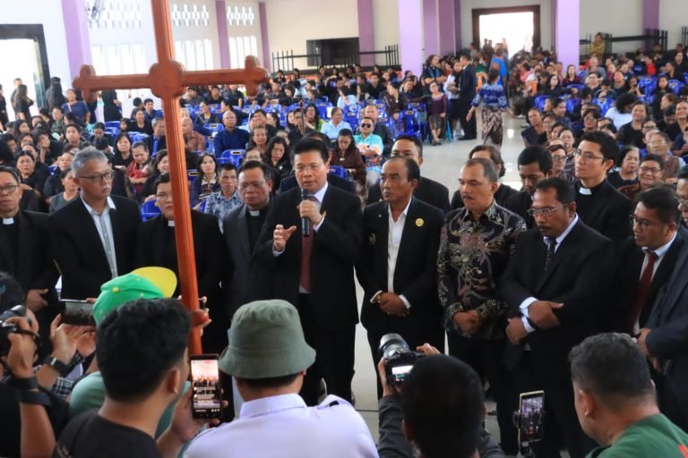 HKBP Gelar Doa Bersama untuk Kelestarian Danau Toba, Pemkab Samosir Beri Dukungan Konkret