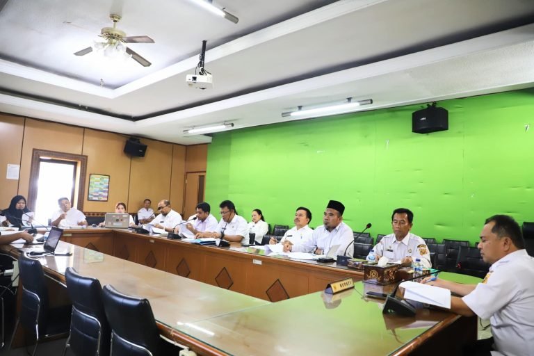 Rapat RKAP Dairi, Pj Bupati Minta BUMD Sehat dan Cekatan