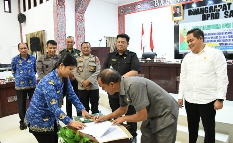 Pemkab dan DPRD Samosir Sepakati Dua Ranperda Strategis, Termasuk Perlindungan Masyarakat Hukum Adat