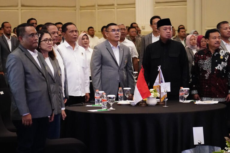Dikukuhkan sebagai Alumni Kehormatan KAPTI-Agraria, Pudji Prasetijanto Hadi: Semangat Baru untuk Berkontribusi di Kementerian ATR/BPN