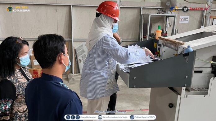 Bersih-Bersih Arsip, Kantah Medan Tegaskan Komitmen Layanan Publik Bebas Gratifikasi