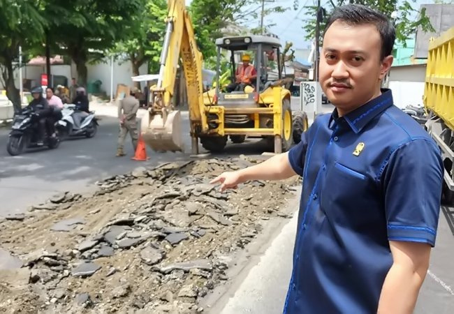 Pemko Medan Tindak Tegas Pelanggaran Trotoar oleh Pengelola Dara Kupi
