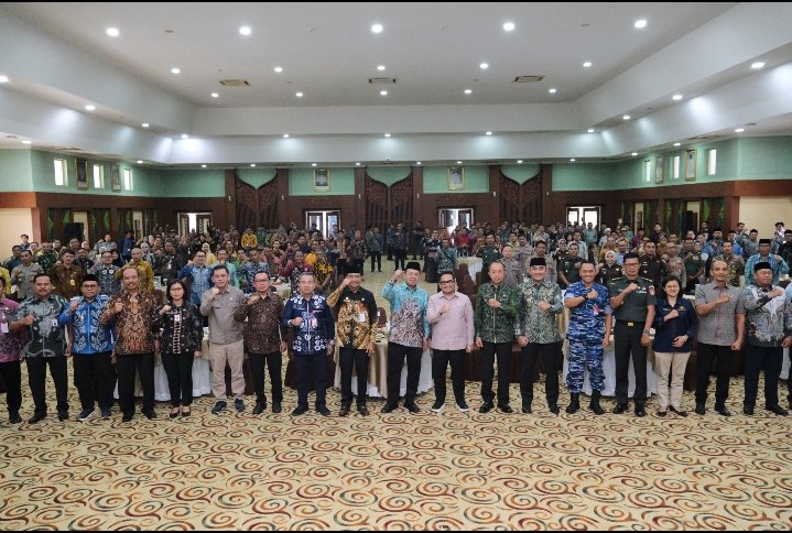 Menteri ATR/BPN Nusron Wahid Tegaskan Pentingnya Pendaftaran Tanah Ulayat di Kalimantan Selatan