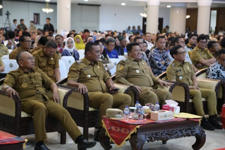 Bupati Samosir Dorong Pemanfaatan KUR dan KPP untuk Perkuat Ekonomi Daerah
