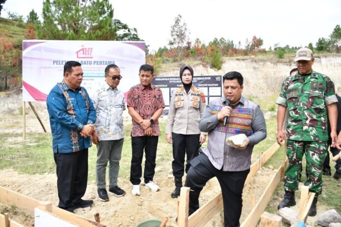 Bupati Samosir Letakkan Batu Pertama KDMP Hutanamora, Perkuat Ekonomi Desa dan Serap Tenaga Kerja